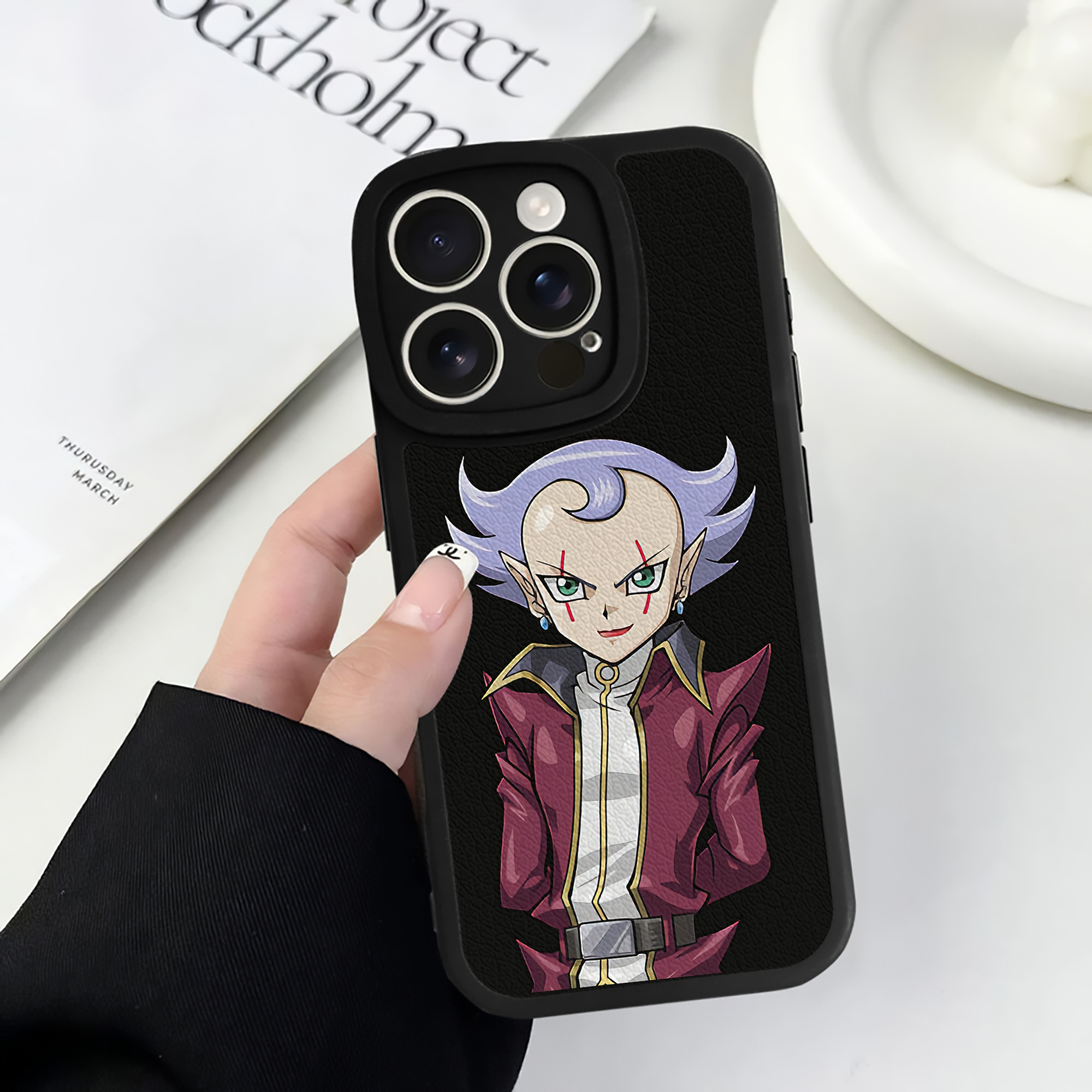 遊☆戯☆王 Yu-Gi-Oh! 【iPhone 16シリーズ対応】シリコンスマホケース（レザー調） 材質：シリコン